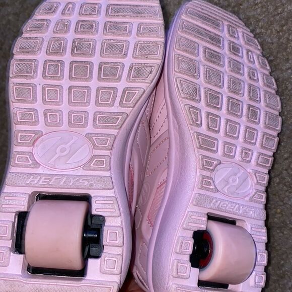Heelys wheeled pink shoe - Picture 5 of 5